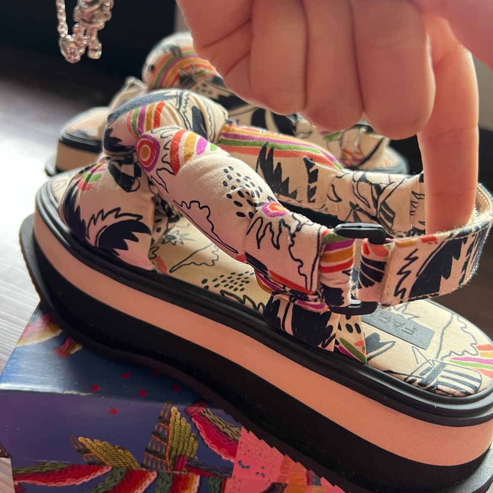 Farm Rio Scarf Sandal - Picture 6 of 9